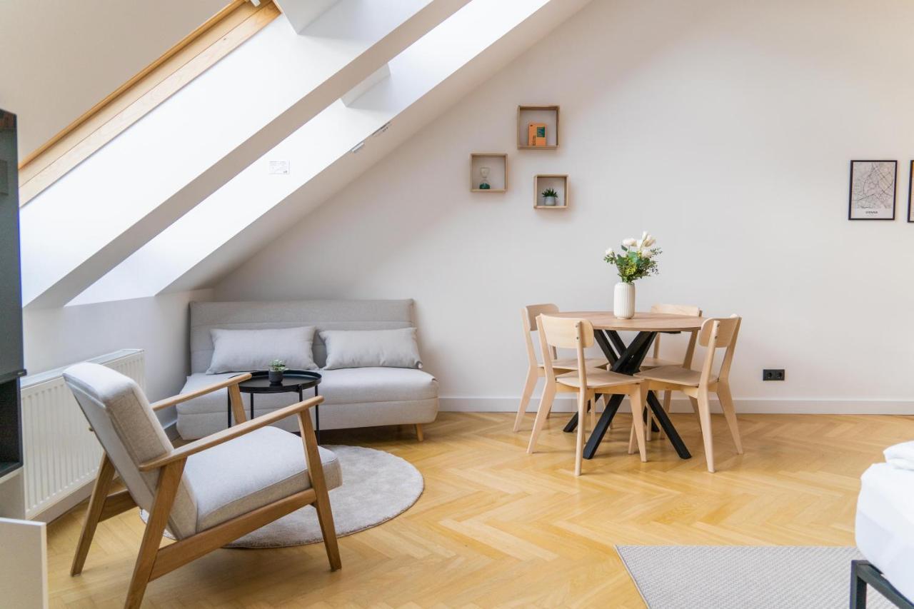 Myflat - Bright Apartment Near Central Station Відень Екстер'єр фото