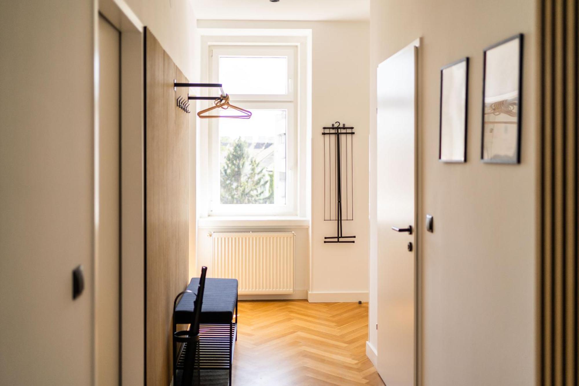 Myflat - Bright Apartment Near Central Station Відень Екстер'єр фото
