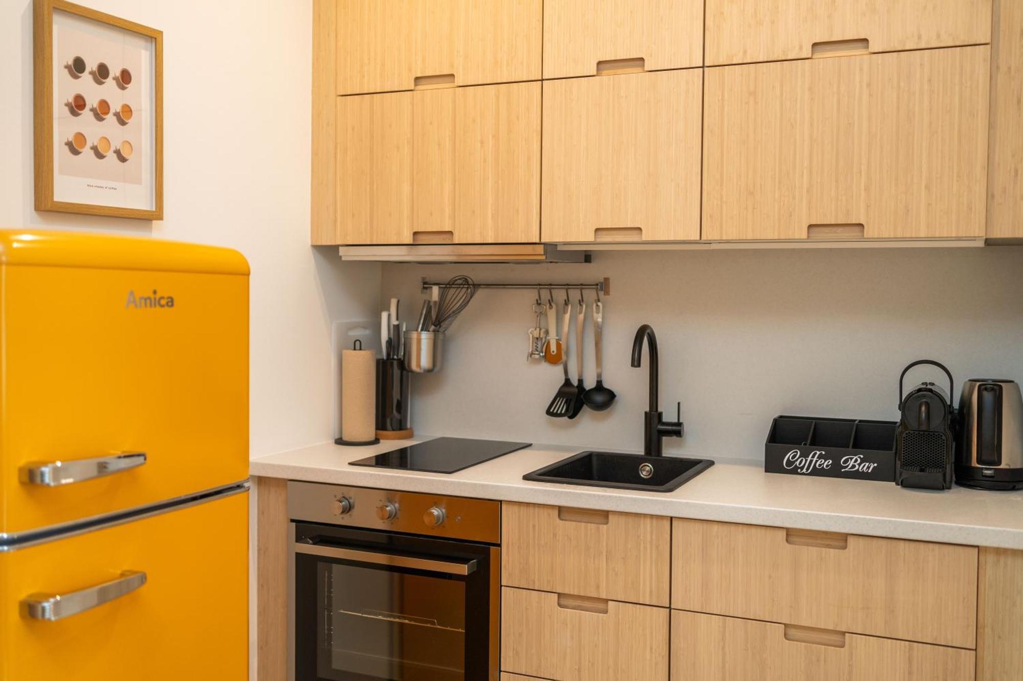 Myflat - Bright Apartment Near Central Station Відень Екстер'єр фото