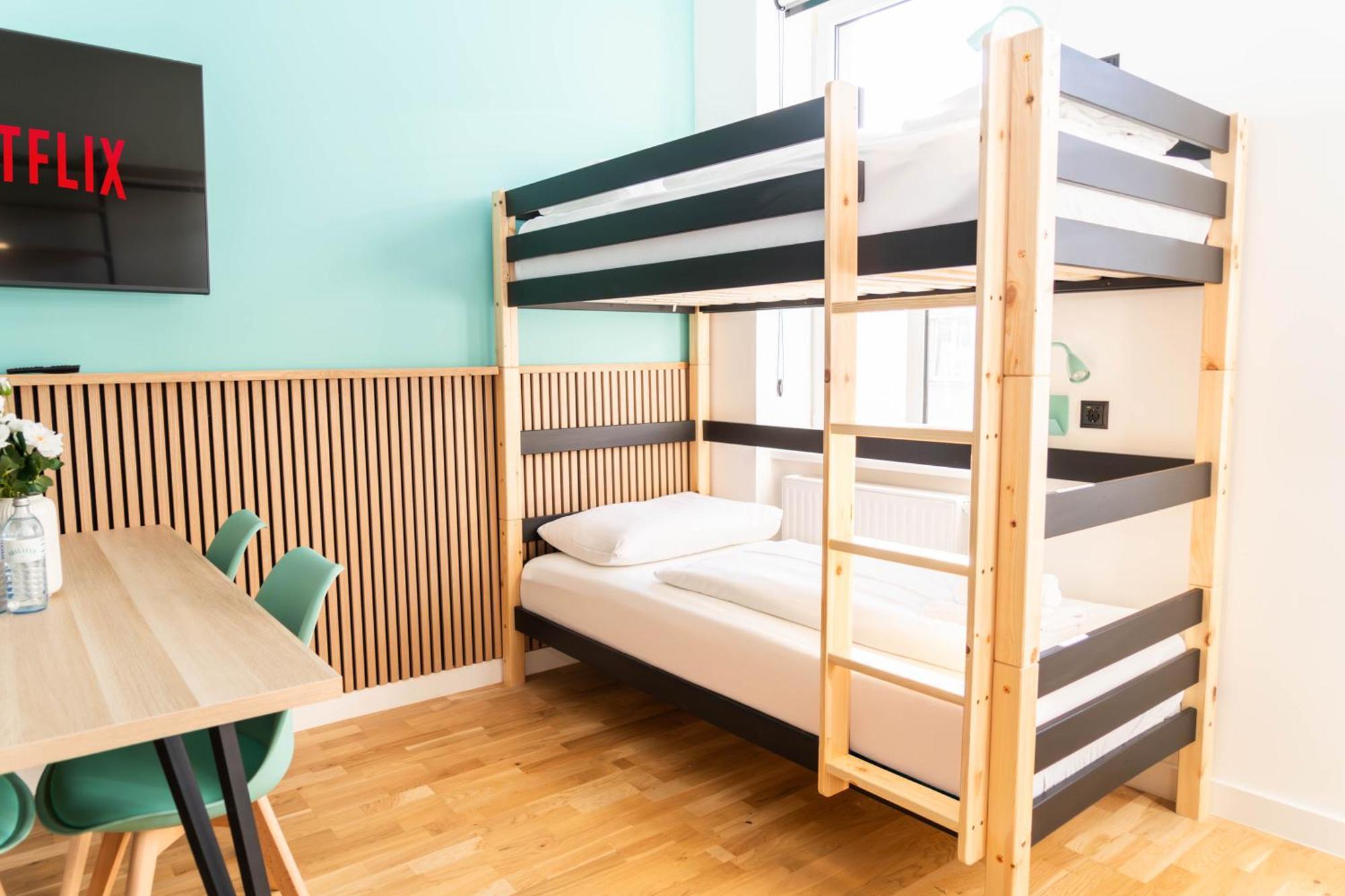 Myflat - Bright Apartment Near Central Station Відень Екстер'єр фото