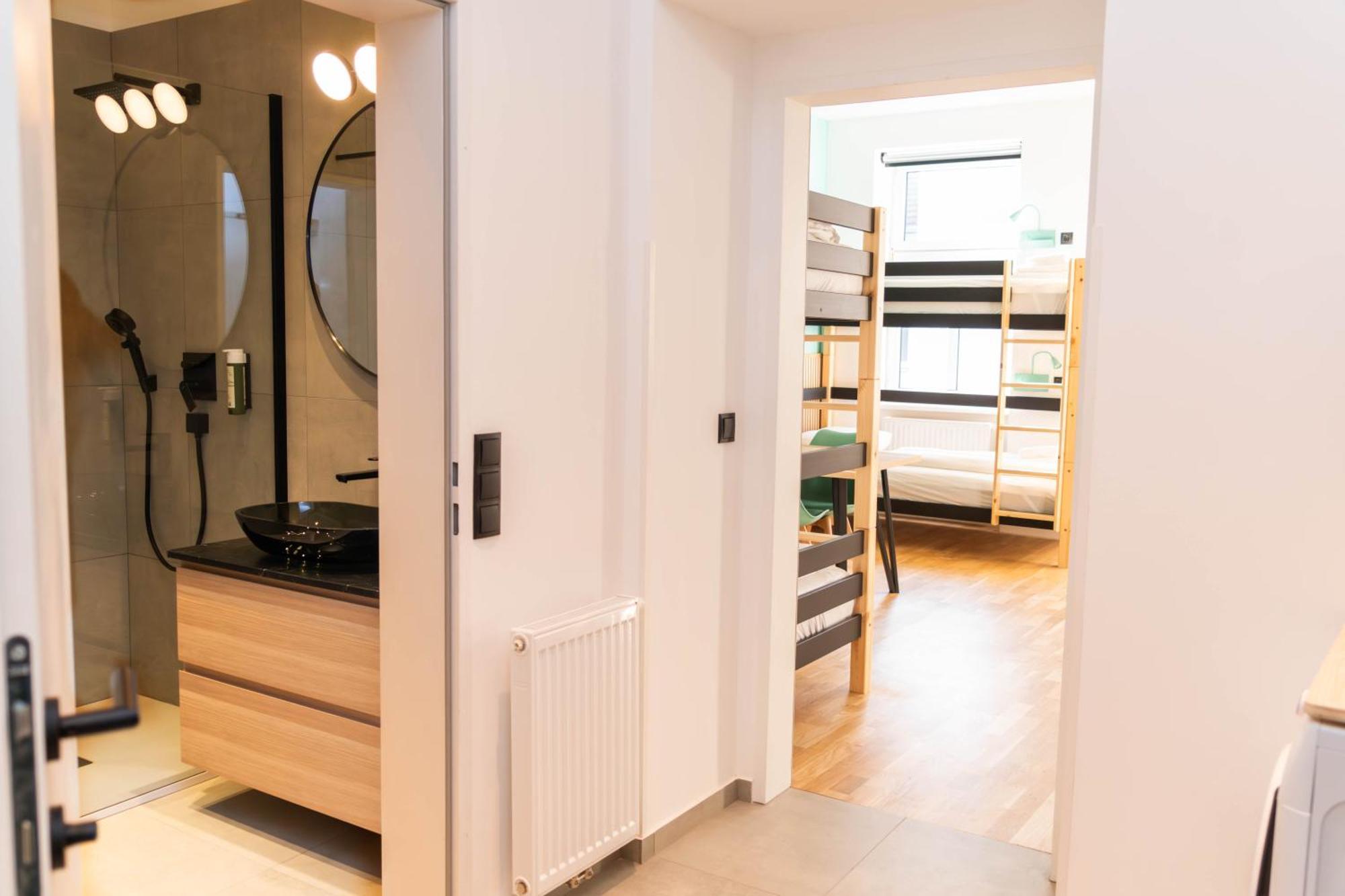 Myflat - Bright Apartment Near Central Station Відень Екстер'єр фото